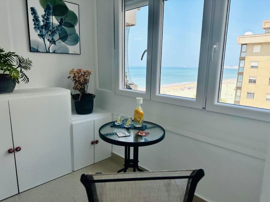 Apartamento A Pie De Playa. Kadyks Zewnętrze zdjęcie